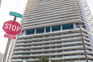 1300 Brickell Bay Dr, Miami, FL 33131 - Photo 29