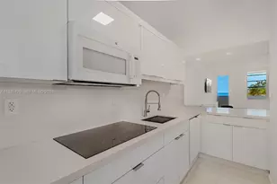 100 Lincoln Rd, Miami Beach, FL 33139 - Photo 11