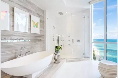 16001 Collins Ave #3201, Sunny Isles Beach, FL 33160 - Photo 13