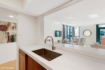 [Address not provided], Miami Beach, FL 33139 - Photo 11