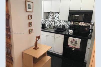 100 Lincoln Rd #1007, Miami Beach, FL 33139 - Photo 15