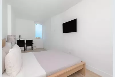 2301 Collins Ave #927, Miami Beach, FL 33139 - Photo 3