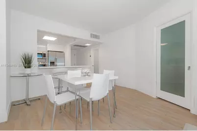 2301 Collins Ave #927, Miami Beach, FL 33139 - Photo 7