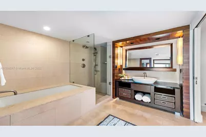 [Address not provided], Miami Beach, FL 33141 - Photo 15