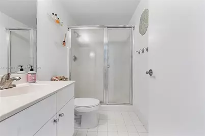 17050 N Bay Rd #807, Sunny Isles Beach, FL 33160 - Photo 29