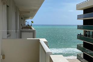 9499 Collins Ave, Surfside, FL 33154 - Photo 29