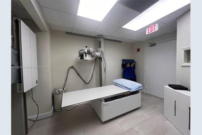 1 SW 129th Ave #401, Pembroke Pines, FL 33027 - Photo 17