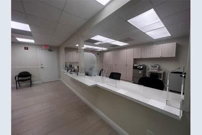 1 SW 129th Ave #401, Pembroke Pines, FL 33027 - Photo 7