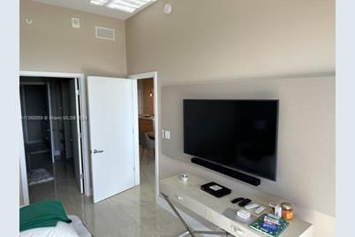 16385 Biscayne Blvd #7, North Miami Beach, FL 33160 - Photo 37