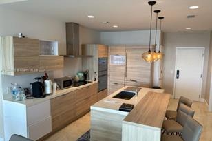 16385 Biscayne Blvd, North Miami Beach, FL 33160 - Photo 19