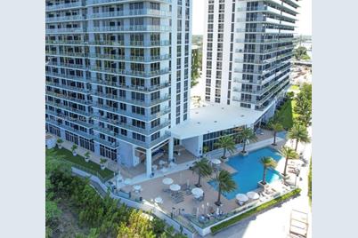 16385 Biscayne Blvd #7, North Miami Beach, FL 33160 - Photo 1