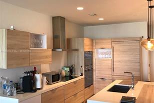 16385 Biscayne Blvd, North Miami Beach, FL 33160 - Photo 15