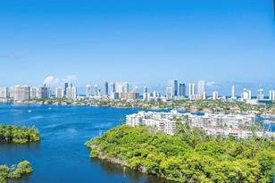 16385 Biscayne Blvd, North Miami Beach, FL 33160 - Photo 3