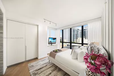 2201 Collins Ave #811, Miami Beach, FL 33139 - Photo 21