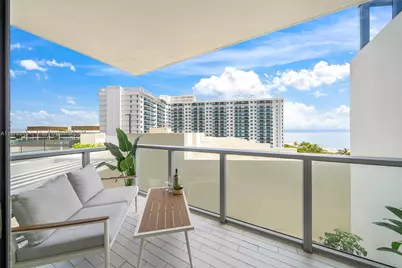 2201 Collins Ave #811, Miami Beach, FL 33139 - Photo 13