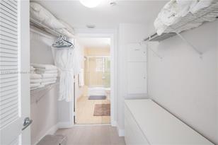 1750 N Bayshore Dr, Miami, FL 33132 - Photo 13