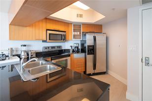 1750 N Bayshore Dr, Miami, FL 33132 - Photo 5