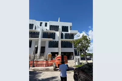 7300 Trouville Esplanade #3, Miami Beach, FL 33141 - Photo 3