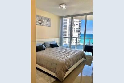 16699 Collins Ave #1705, Sunny Isles Beach, FL 33160 - Photo 17