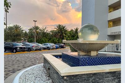 7904 West Dr #812, North Bay Village, FL 33141 - Photo 21