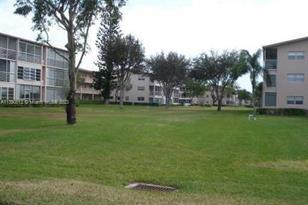 568 N Mansfield N, Boca Raton, FL 33434 - Photo 3
