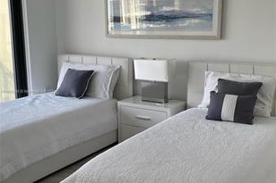 121 NE 34th St, Miami, FL 33137 - Photo 19