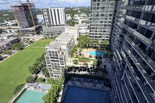 121 NE 34th St, Miami, FL 33137 - Photo 3