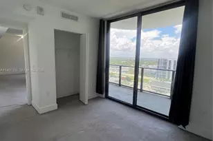 121 NE 34th St, Miami, FL 33137 - Photo 13