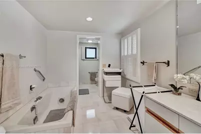 4716 University Dr, Coral Gables, FL 33146 - Photo 17