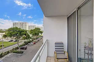 18051 Biscayne Blvd, Aventura, FL 33160 - Photo 29