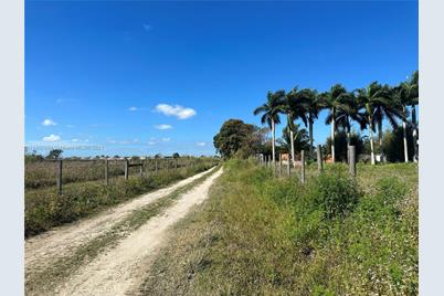 18600 SW 197th Ave, Homestead, FL 33187