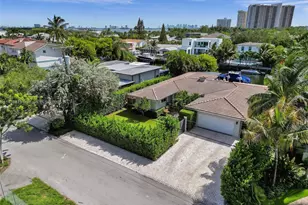 1912 NE 119th Rd, North Miami, FL 33181 - Photo 9