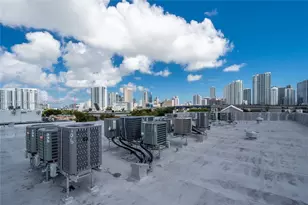 440 SW 5th Ave, Miami, FL 33130 - Photo 13