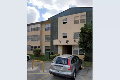 110 Royal Palm Rd #207, Hialeah Gardens, FL 33016 - Photo 1
