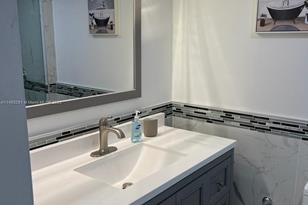 3725 S Ocean Dr, Hollywood, FL 33019 - Photo 15