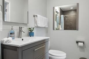 201 NE 16th Ct, Fort Lauderdale, FL 33305 - Photo 31