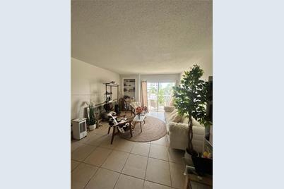 400 Kings Point Dr #321 - Photo 1