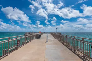 16699 Collins Ave, Sunny Isles Beach, FL 33160 - Photo 29