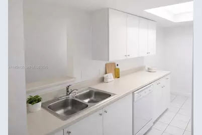 5077 NW 7th St #903, Miami, FL 33126 - Photo 7