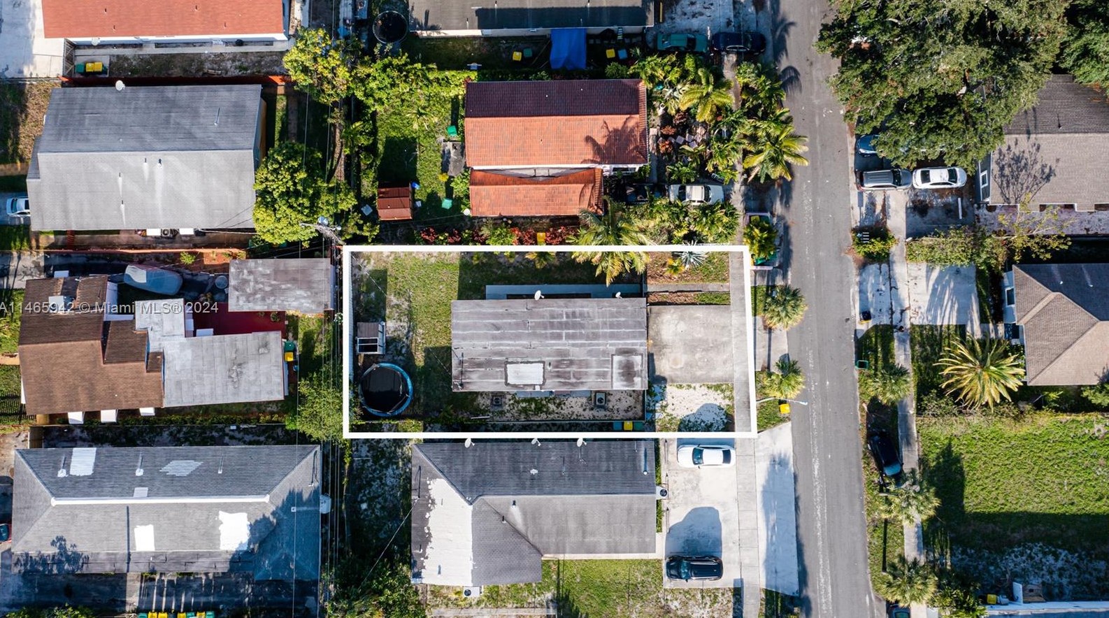 728 6th St, Dania Beach FL  33004-4906 exterior