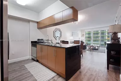 1750 N Bayshore Dr #1405, Miami, FL 33132 - Photo 3
