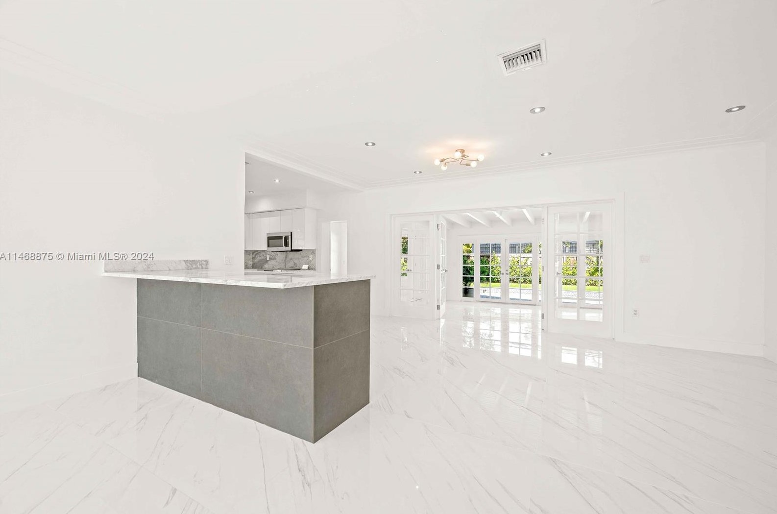 345 Fairway Dr, Miami FL exterior