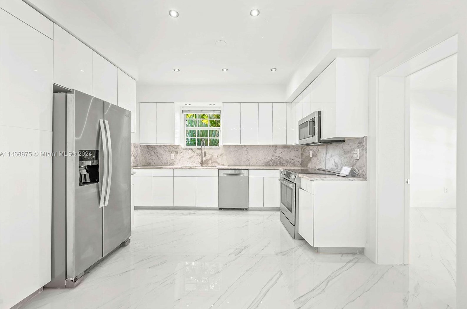 345 Fairway Dr, Miami FL exterior