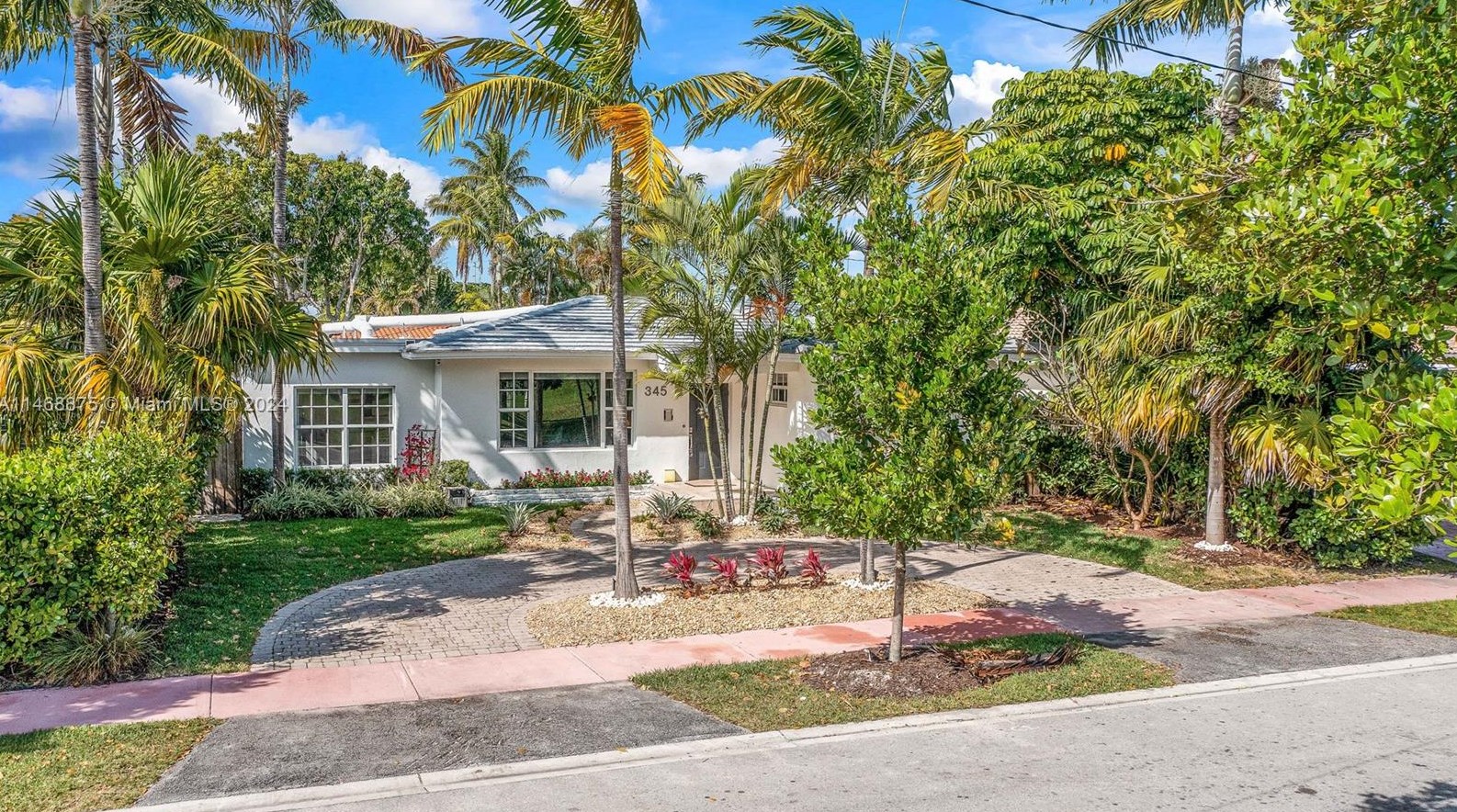 345 Fairway Dr, Miami FL exterior