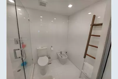 2301 Collins Ave #940, Miami Beach, FL 33139 - Photo 31