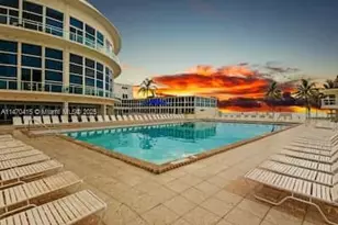 5445 Collins Ave, Miami Beach, FL 33140 - Photo 11