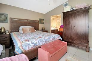 2285 SE 5th Ct - Photo 13