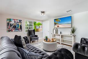 1173 NE 104th St, Miami Shores, FL 33138 - Photo 5