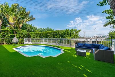 1173 NE 104th St, Miami Shores, FL 33138 - Photo 7