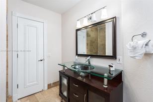1173 NE 104th St, Miami Shores, FL 33138 - Photo 25